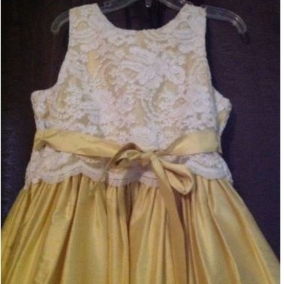 Us Angels Other - Nordstrom Us Angels Beige Gold Cream Dress Lace